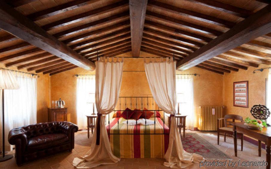 Tenuta Di Canonica Тоді Екстер'єр фото
