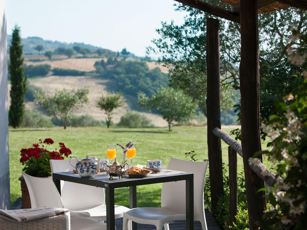 Tenuta Di Canonica Тоді Екстер'єр фото